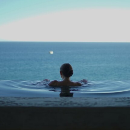 Article thumbnail small-min